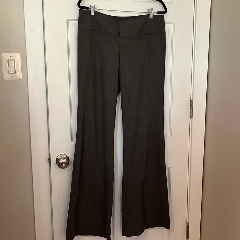Alice and Olivia pants new without tags